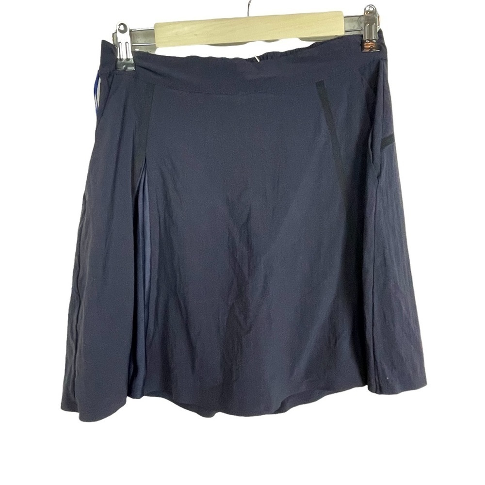 Bogner Navy Skort Shorts 6 Golf Tennis Luxe Performance Country Club Resort